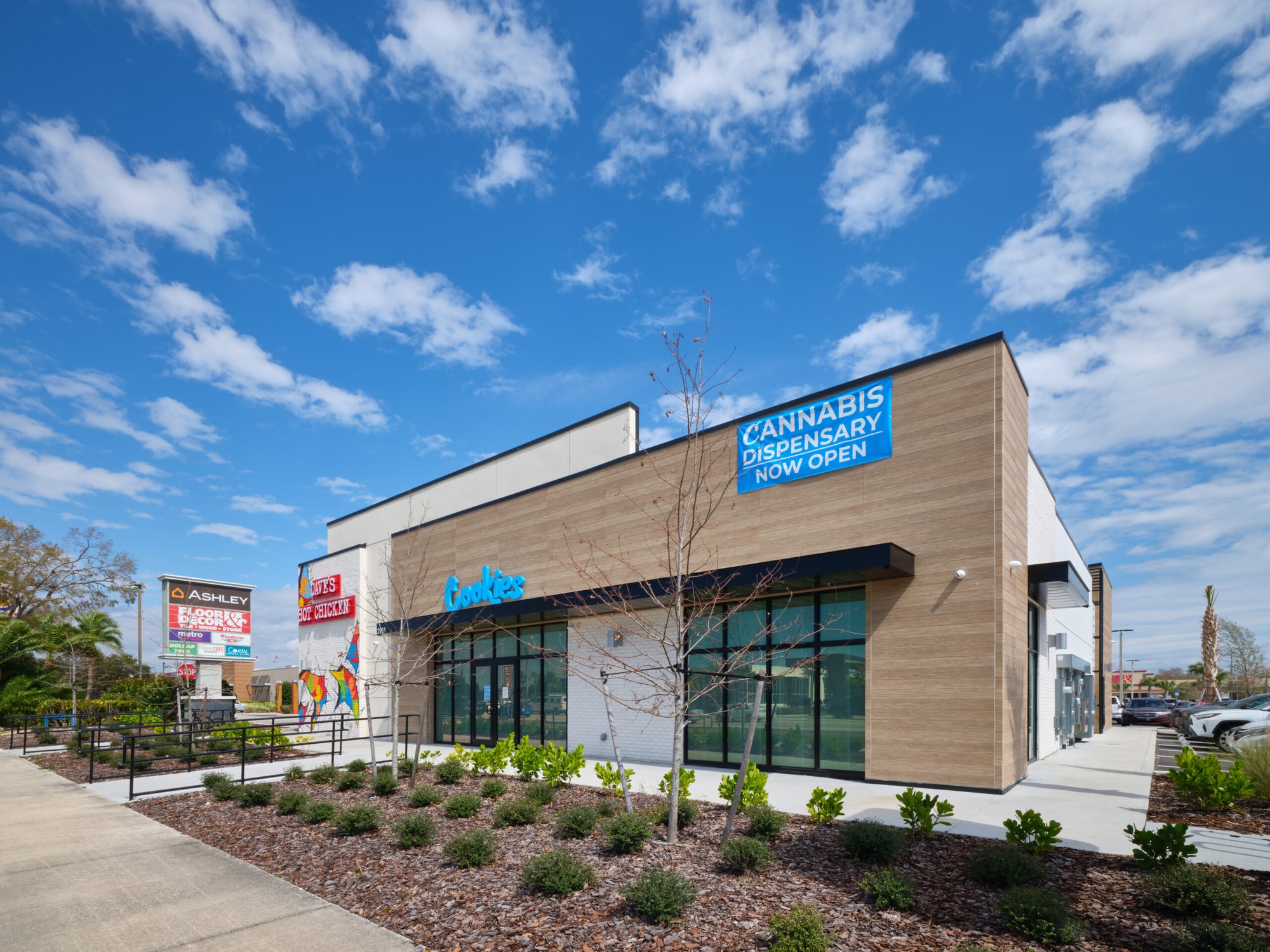 Dale Mabry Retail — Tampa commercial storefront